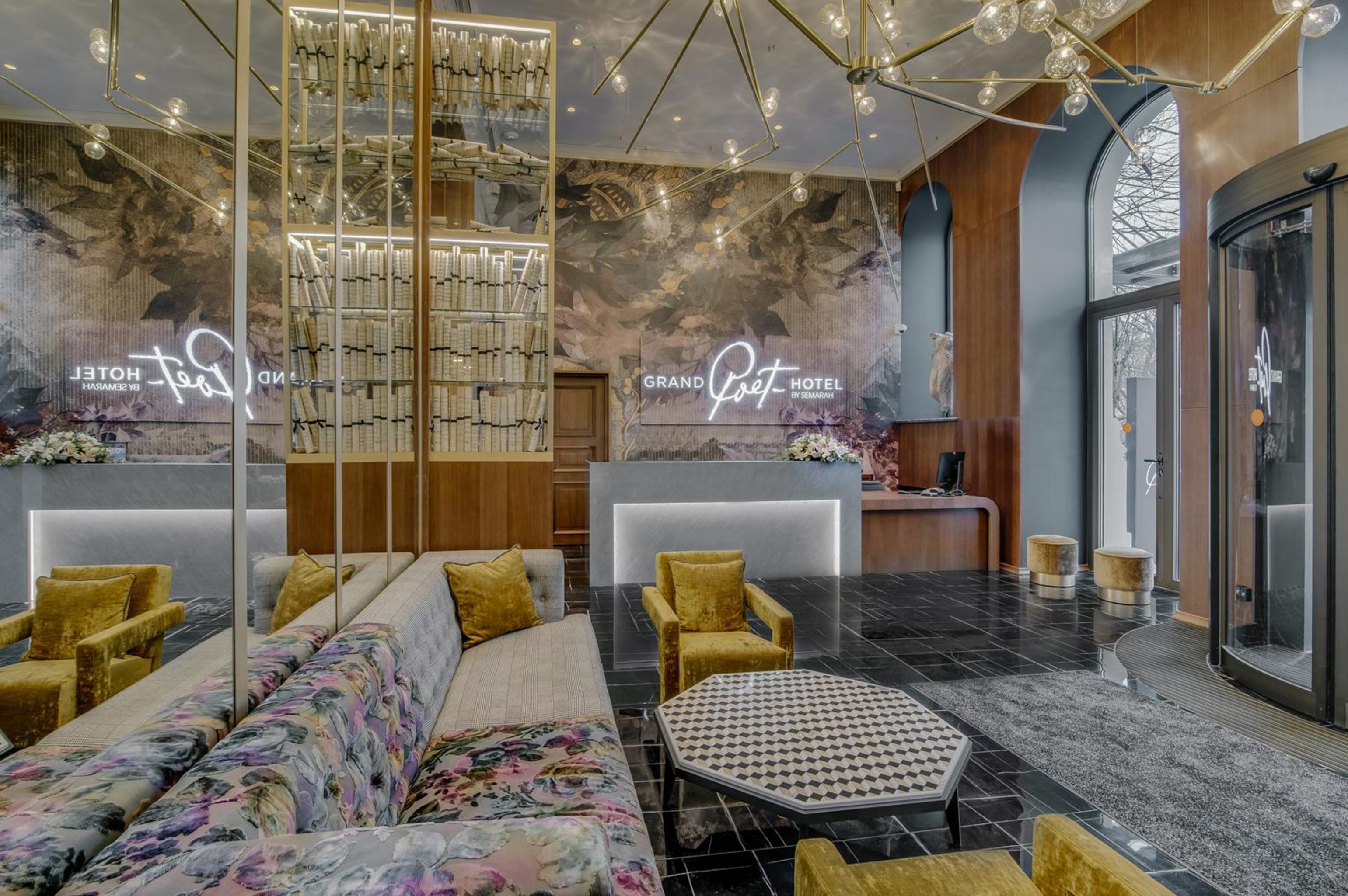그랜드 포트 바이 세마라 호텔 리가 외부 사진 The lobby of the hotel