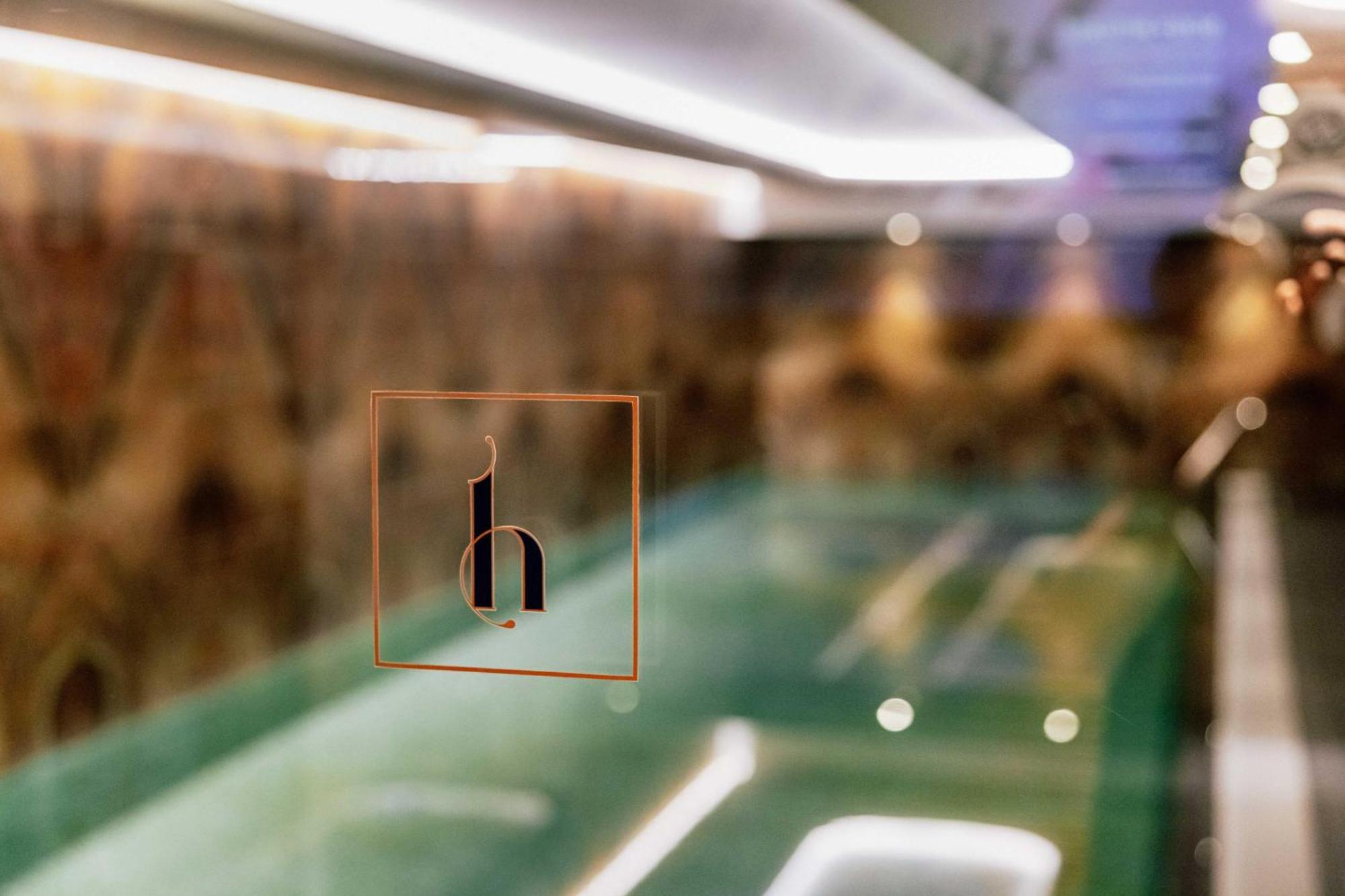 그랜드 포트 바이 세마라 호텔 리가 외부 사진 The logo of the hotel