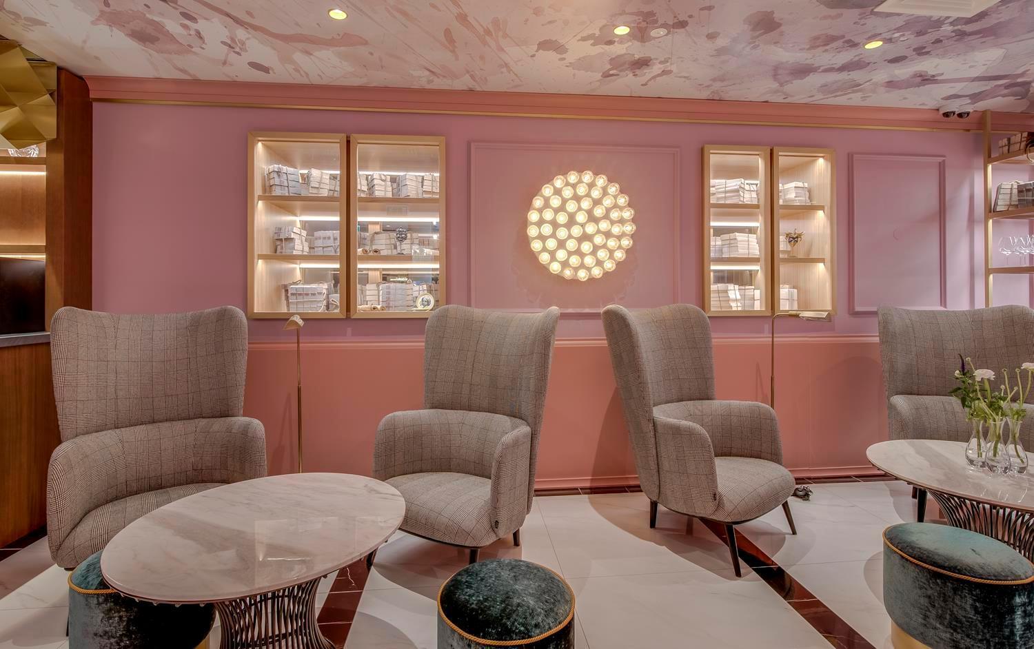그랜드 포트 바이 세마라 호텔 리가 외부 사진 The interior of the lounge