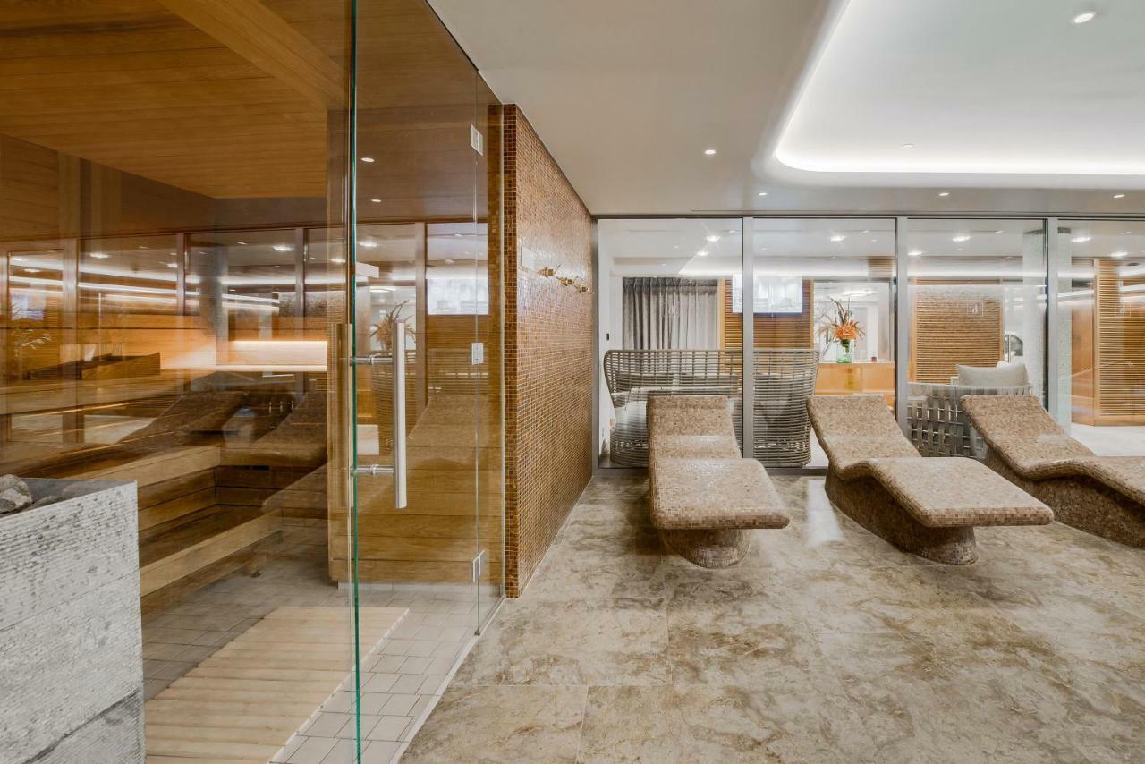 그랜드 포트 바이 세마라 호텔 리가 외부 사진 The spa at the Mandarin Oriental, Munich